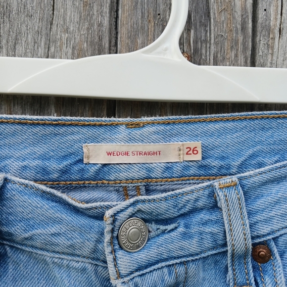 Levi's Wedgie Straight Leg Button Fly Blue Jeans Pants Women’s Size 26 - Picture 6 of 6